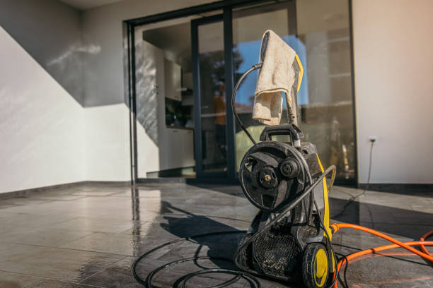 Best Window and Screen Pressure Cleaning in Fox Farm College, WY